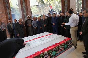 مراسم رونمایی از یادمان شهدای گمنام